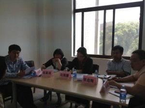 8BQ2I_EO9[{V@MK`P{(WU{2